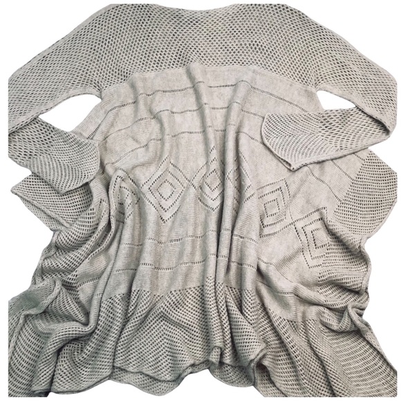 LOVE STITCH - Oversized Knit Sweater - Picture 3 of 16